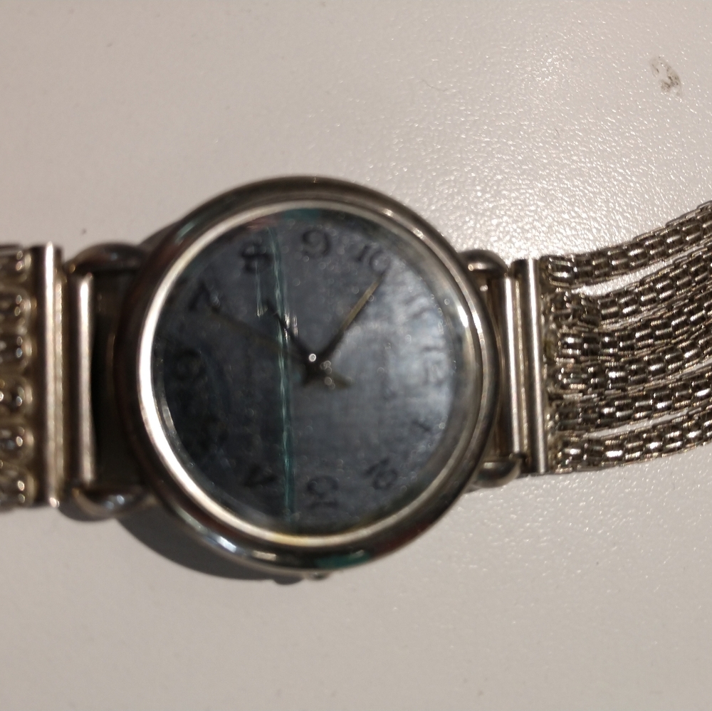 Lucida Watch